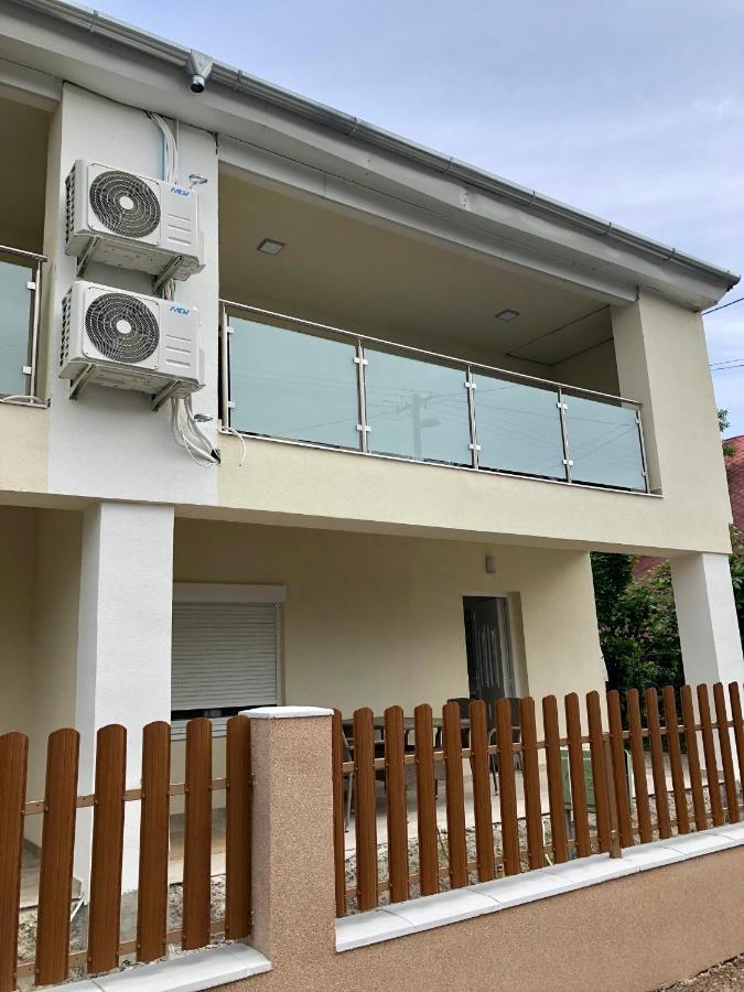 Janos Apartman Balatonfured Bagian luar foto